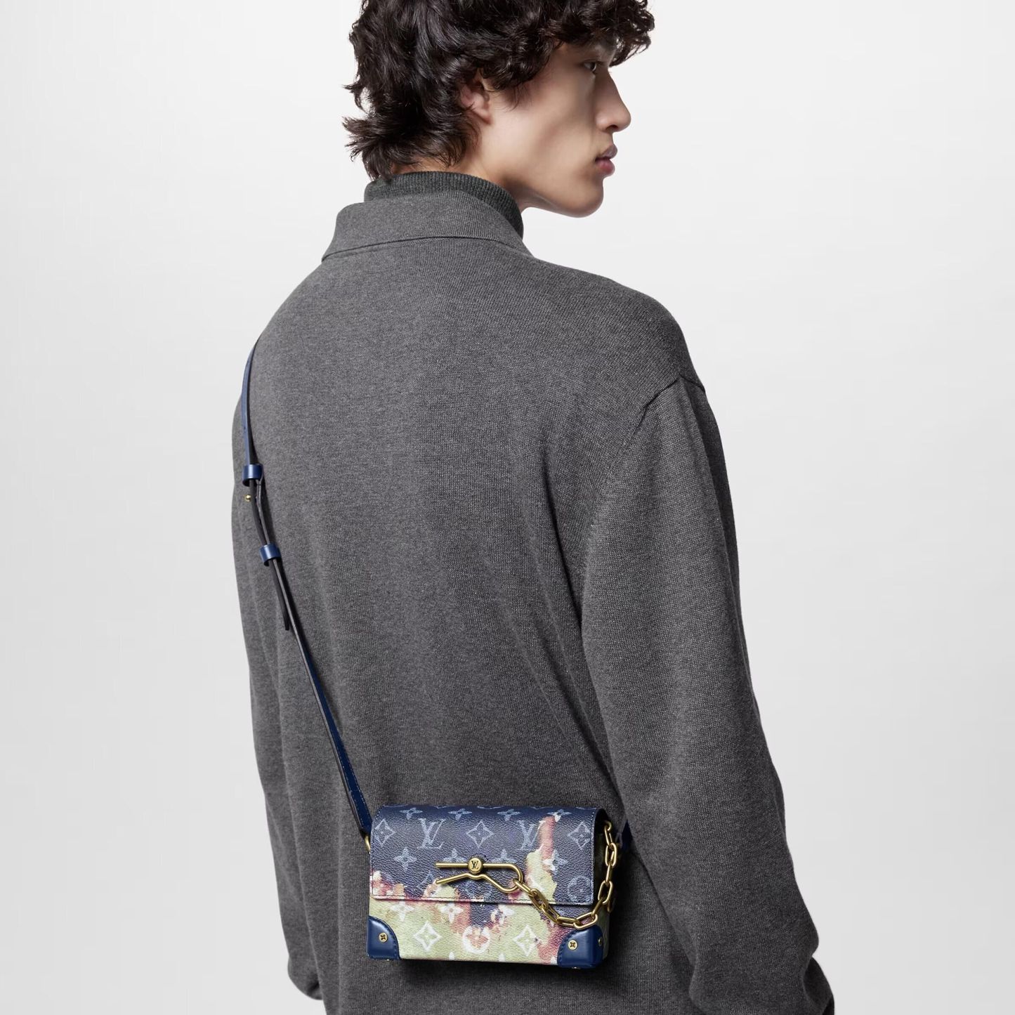 【必需品もサッと収まる♪】ルイヴィトン　ショルダーバッグ